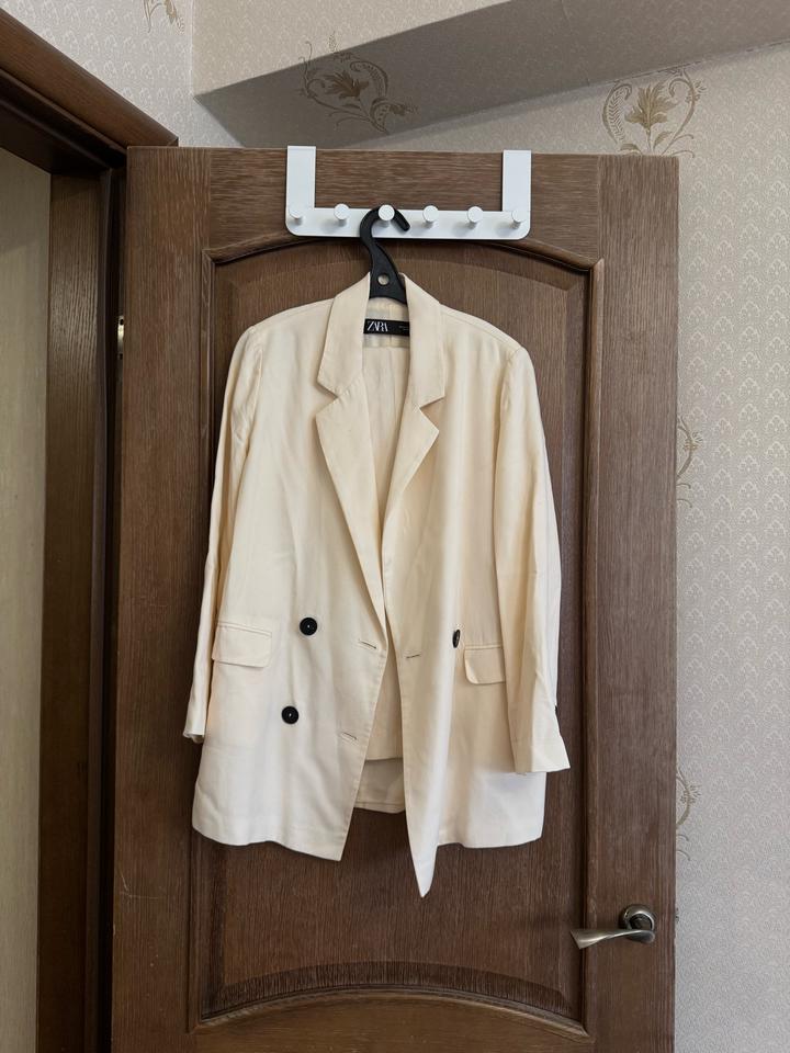 Костюм Zara