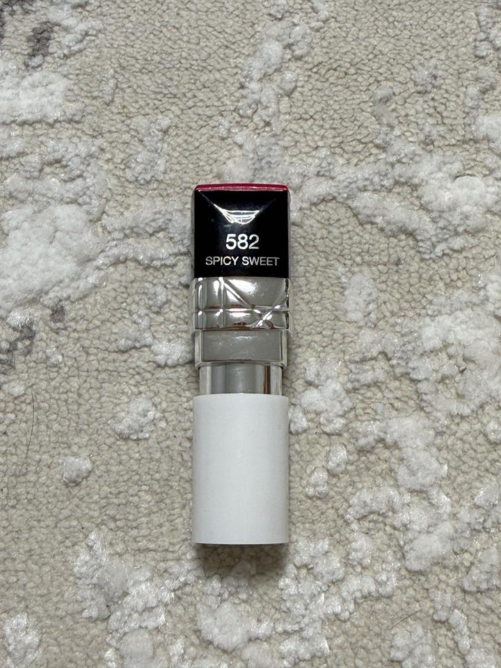 помада Dior 582 Spicy Sweet