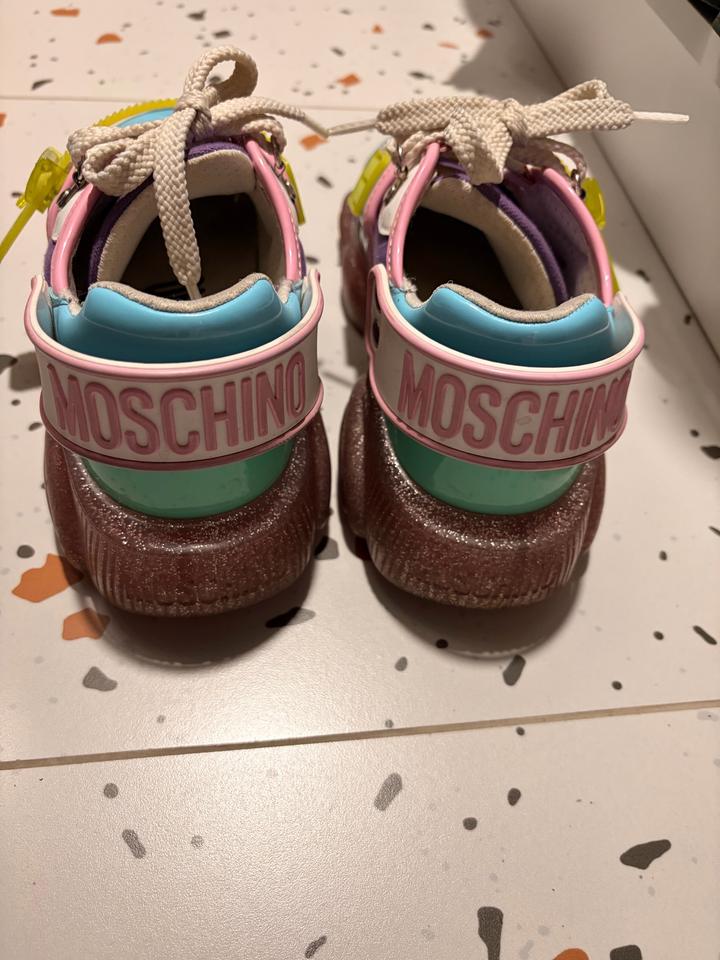 Moschino