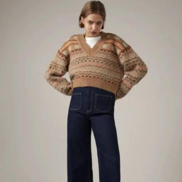 Укороченный свитер Zara свободного кроя с V-вырезом