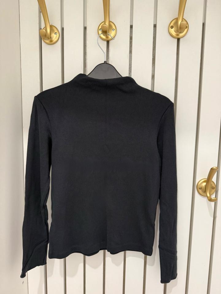 Кофта от Massimo Dutti