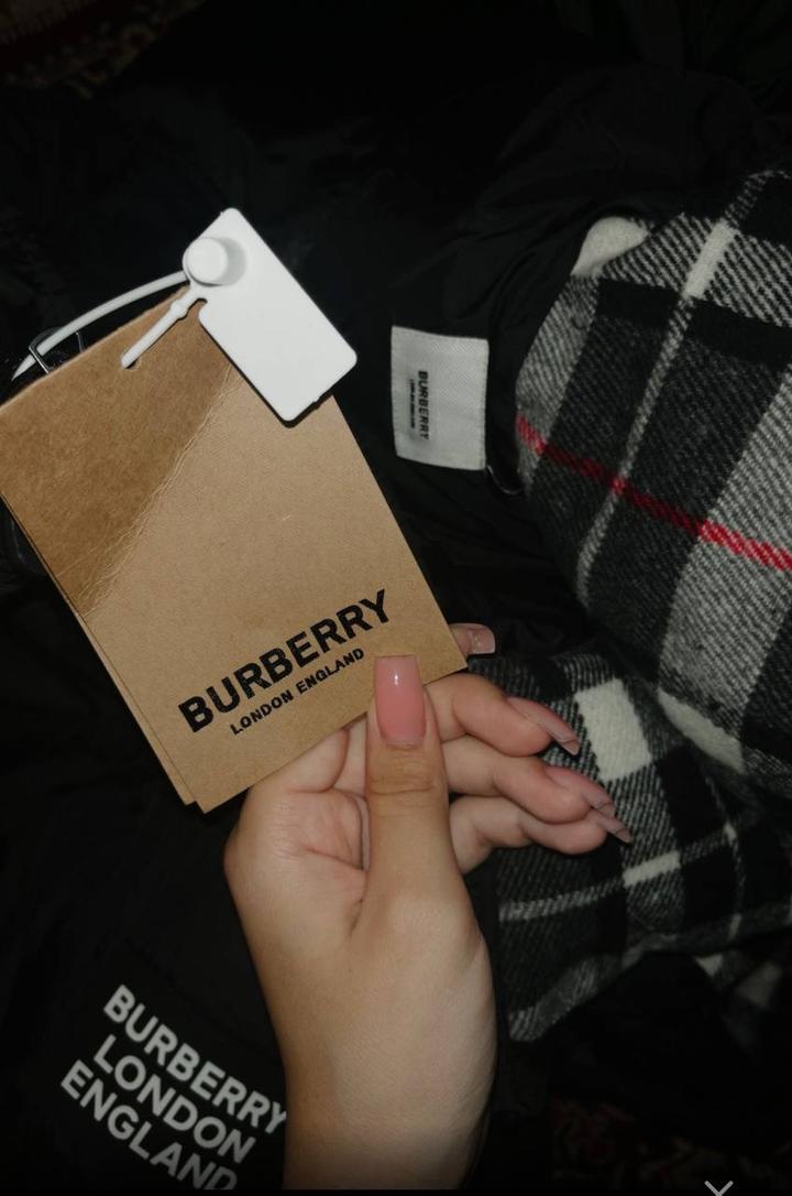 Burberry пуховик 2в1