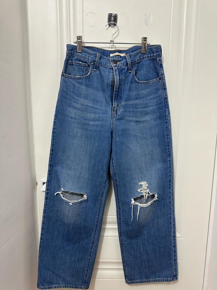 Levi's