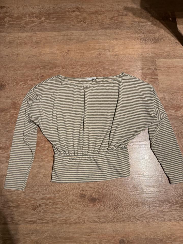 Лонгслив Bershka