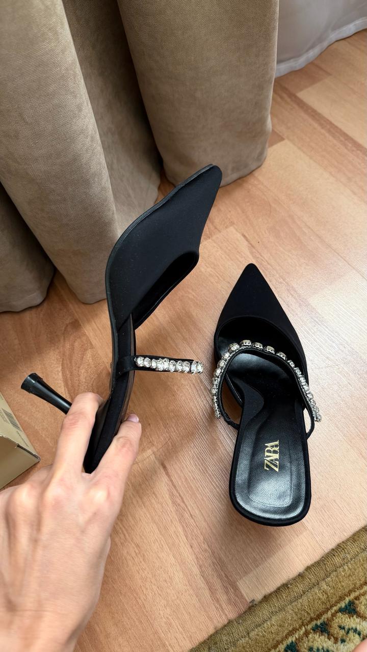 Туфли Zara со стразами