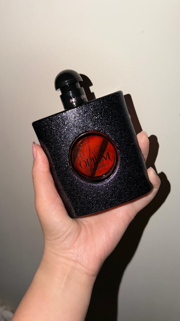 Парфюм Yves Saint Laurent Black Opium
