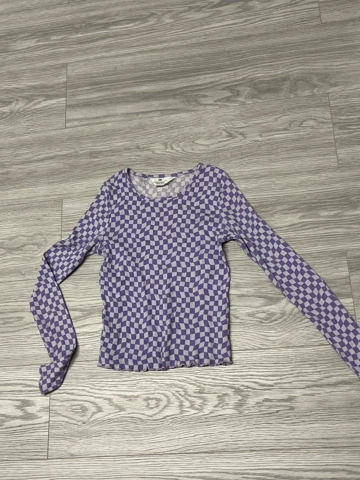 Яркий лонгслив.H&M