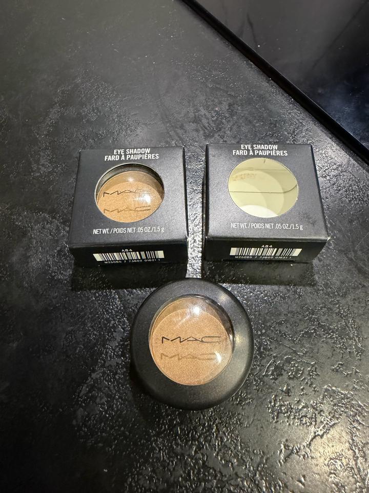 Тени для век MAC Soba Satin