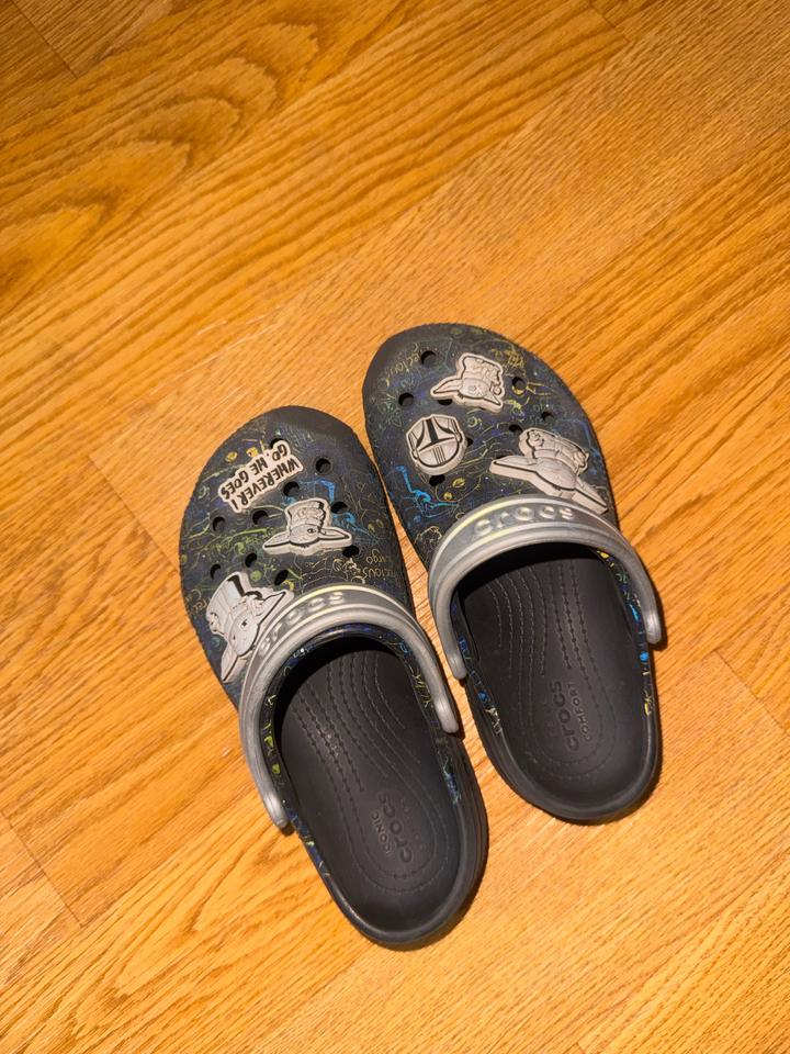 Crocs