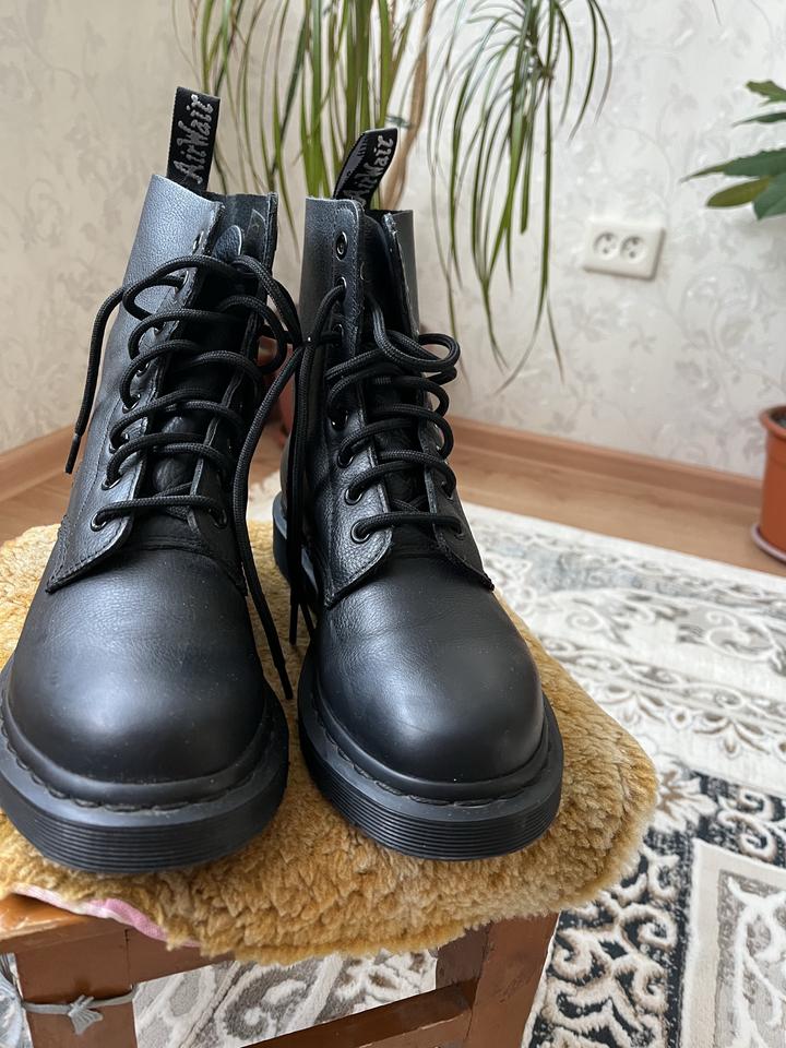 Dr. Martens