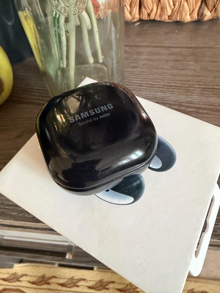 Наушники Samsung Galaxy Life