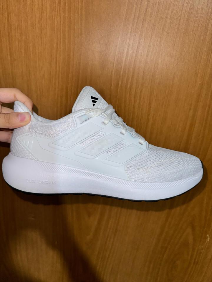 Adidas Кроссовки оригинал