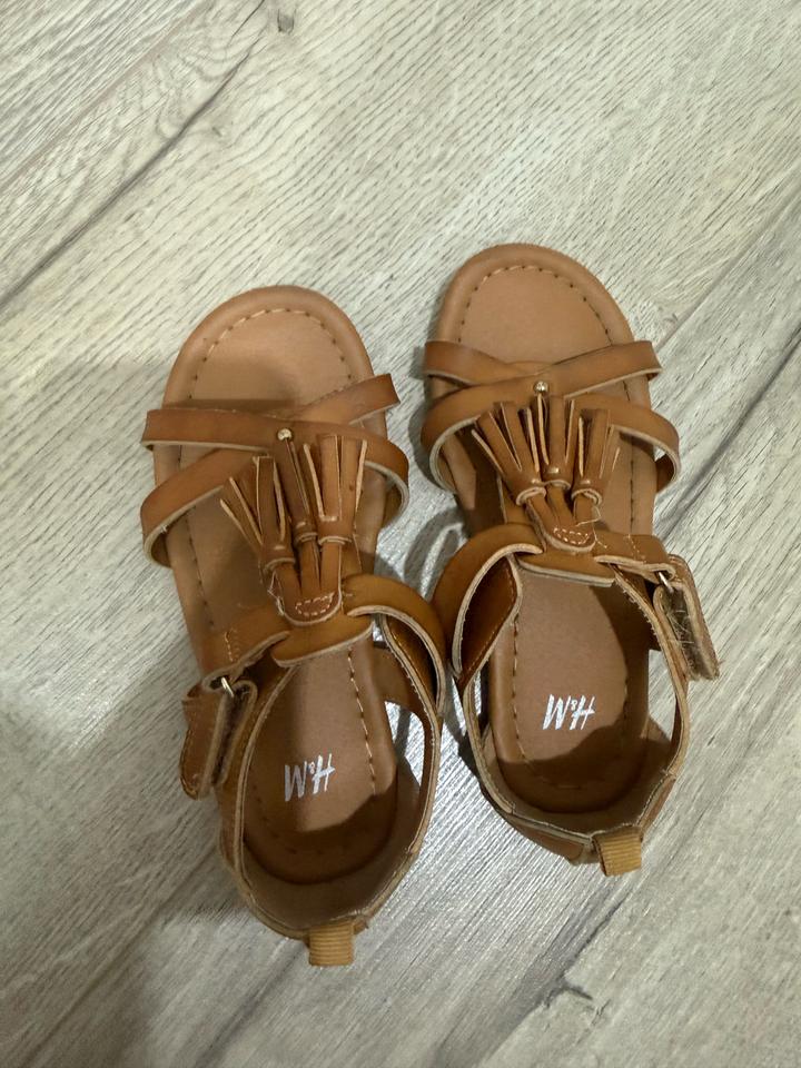 H&M