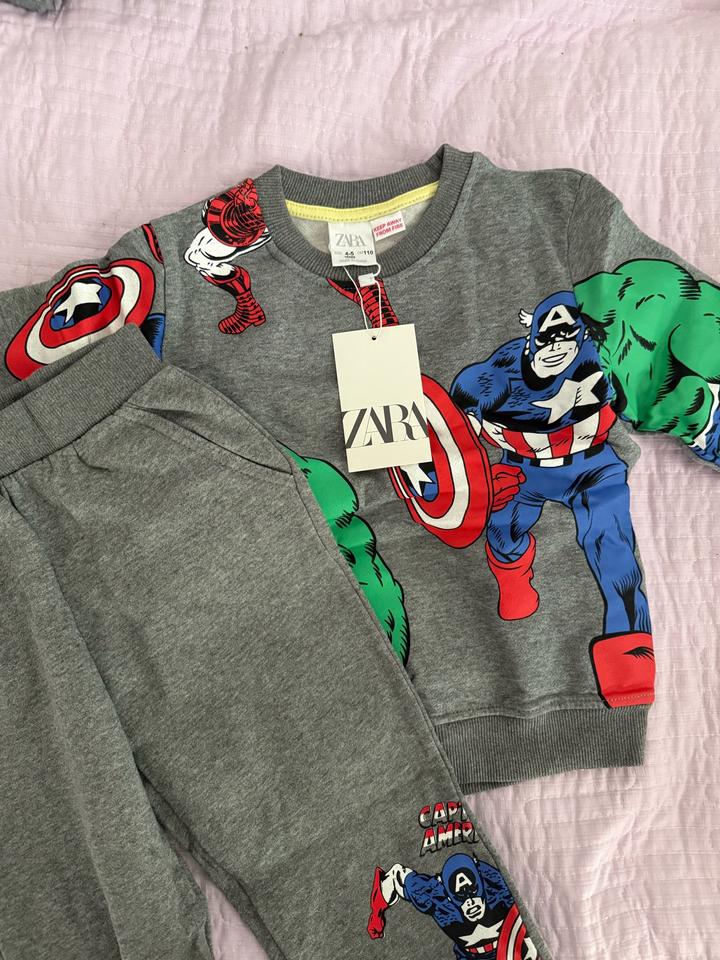 ДвойкаZARA с принтом Marvel