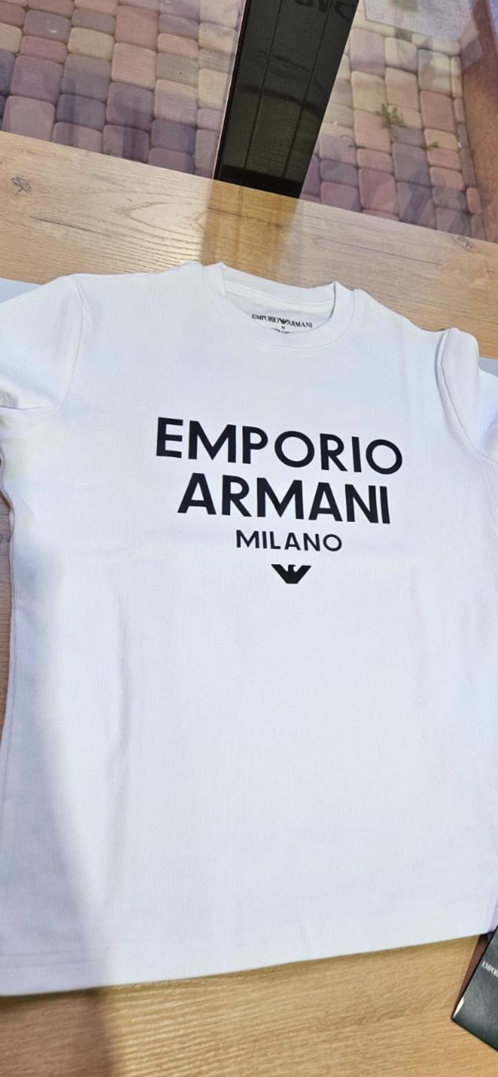 Футболка Emporio Armani EA7
