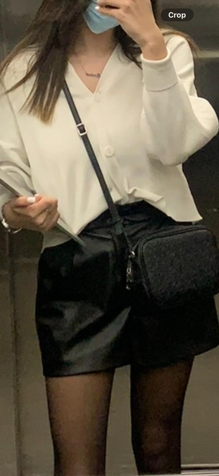 Кожаные шорты zara