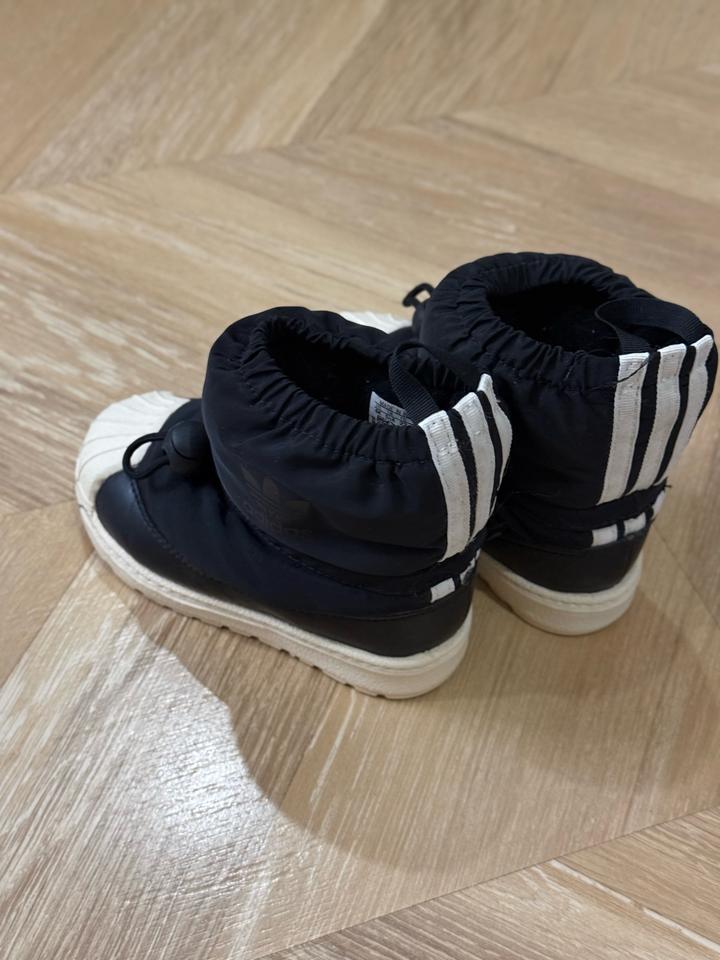 Детские ботинки adidas