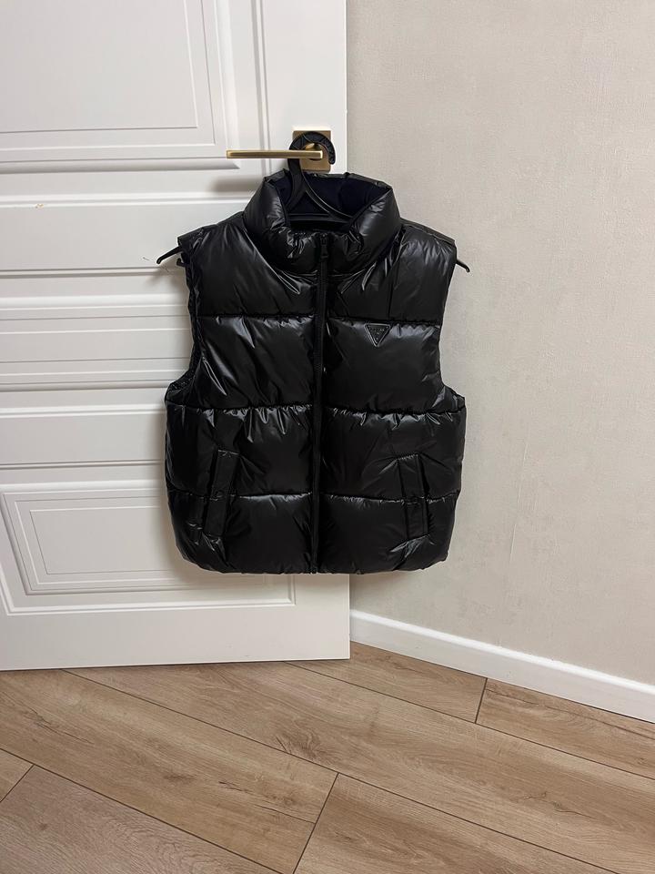 Жилет Guess