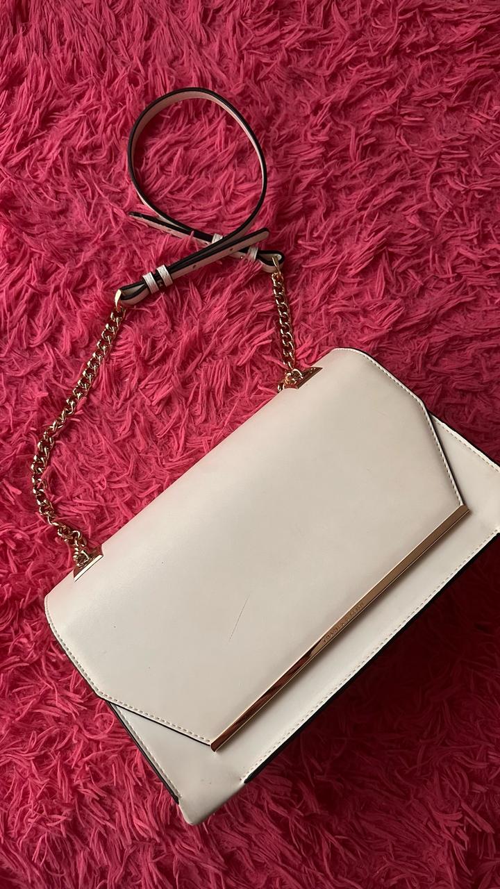 Сумка Charles & Keith