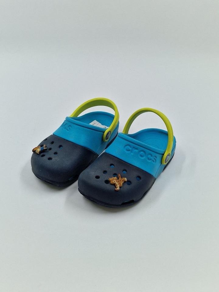 Crocs
