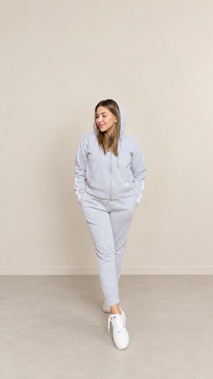 Спортивный костюм adidas
