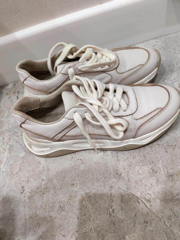 Perfect Pairs