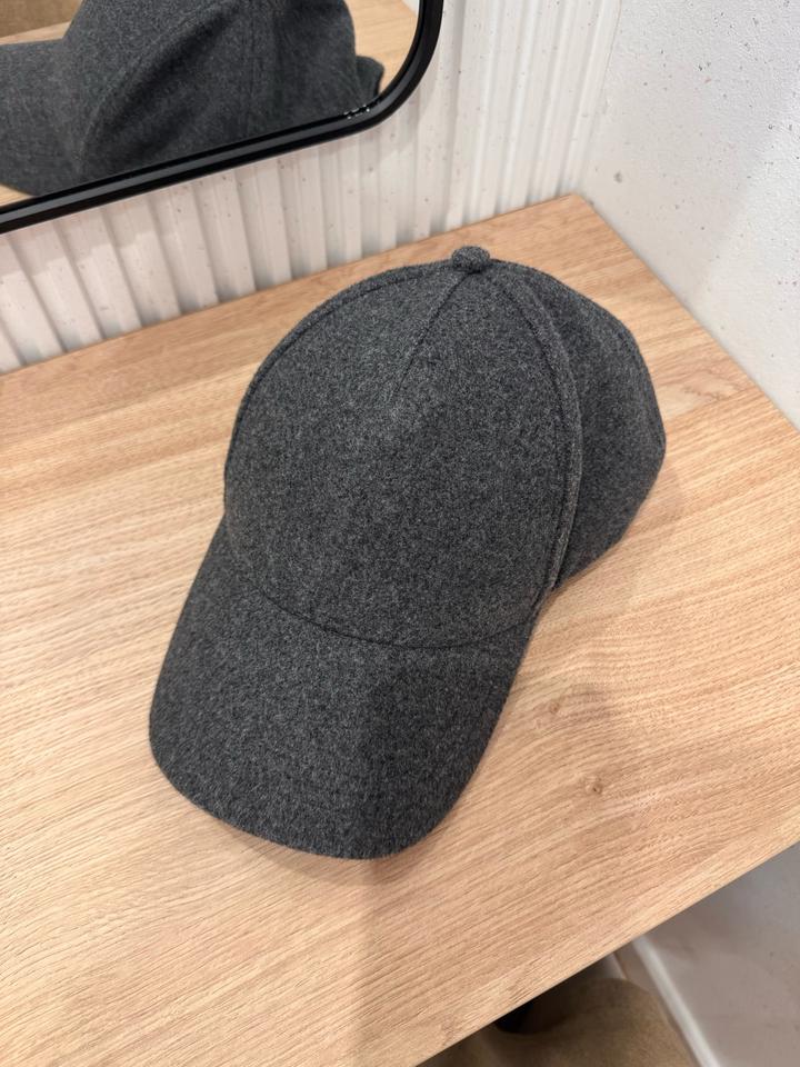 Бейсболка ZARA