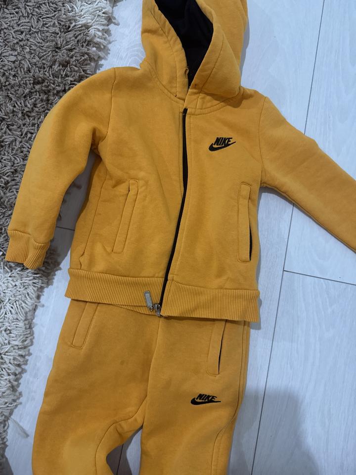 Nike спортивный костюм