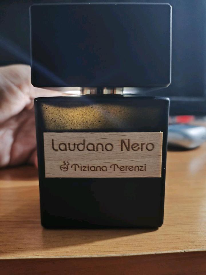 Tiziana terenzi laudano nero