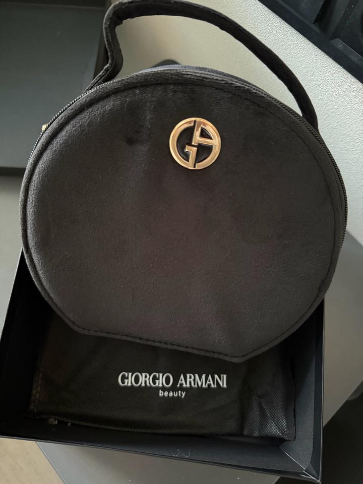 Сумочка Giorgio Armani beauty