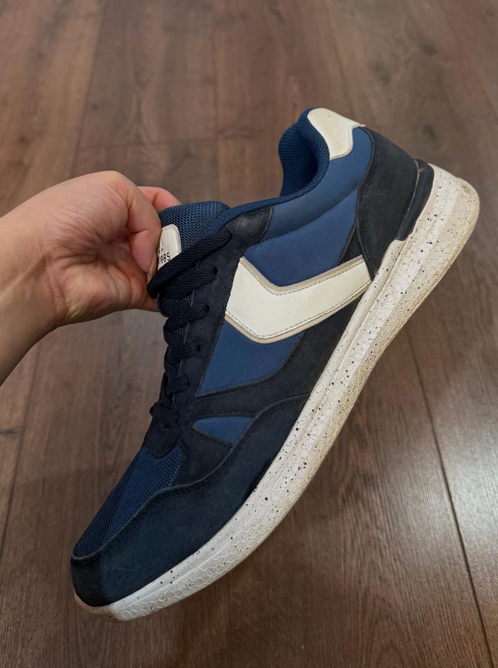 Кроссовки Strobbs
