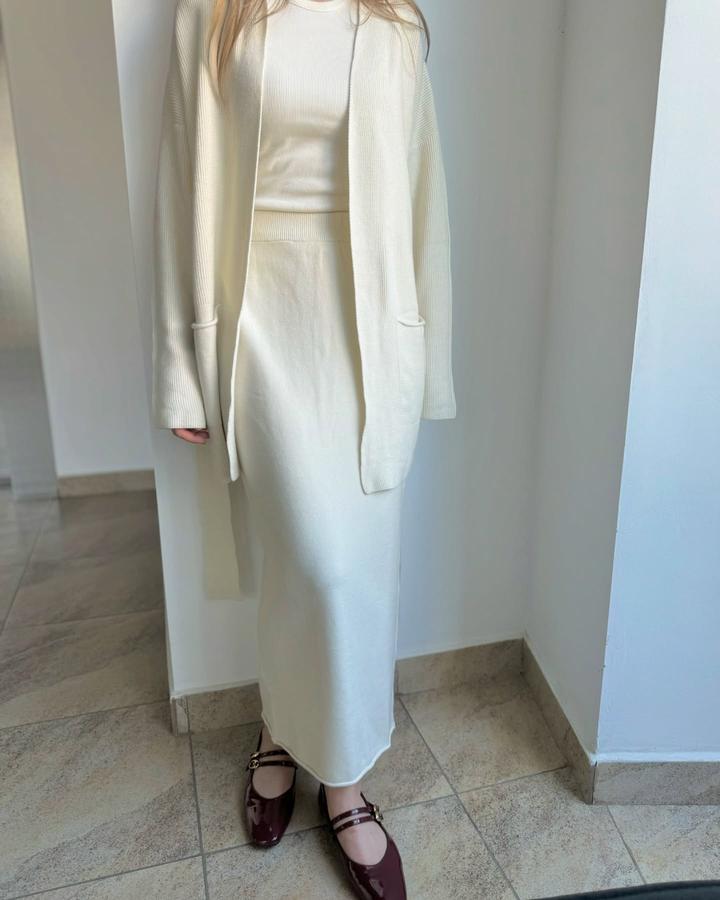 clothe Кардиган и юбка, Италия