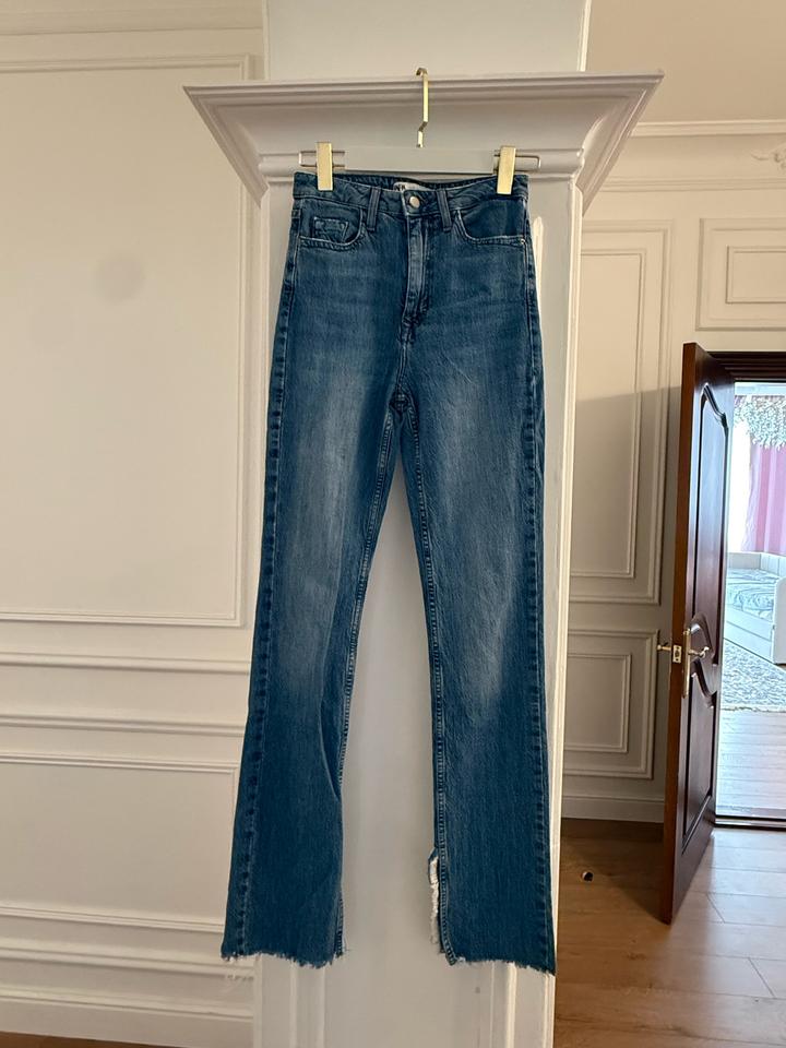 Zara Джинсы