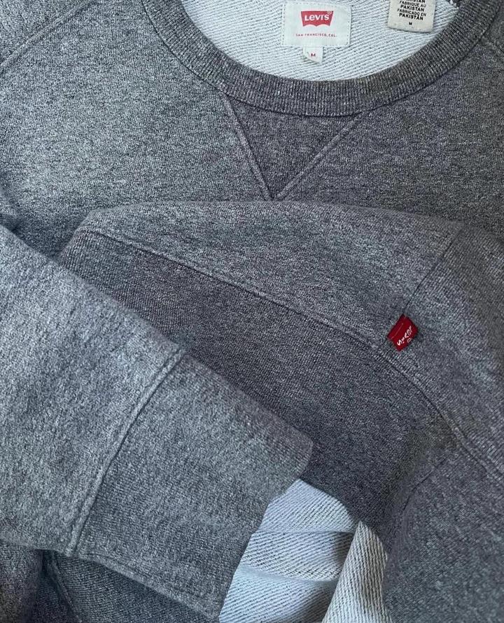 Levi's