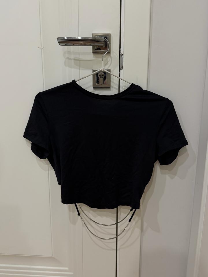 Bershka топ со стразиками