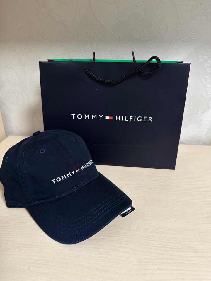 Tommy Hilfiger