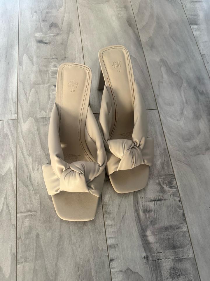 H&M