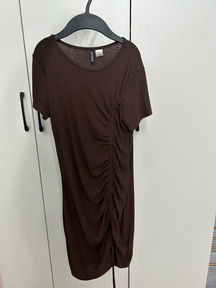 H&M