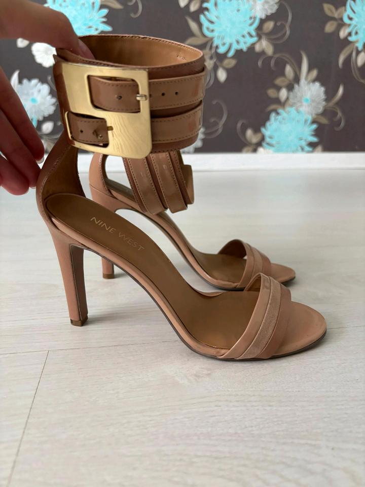 Nine West