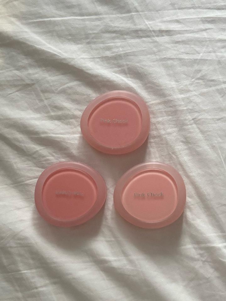 pinkcheek