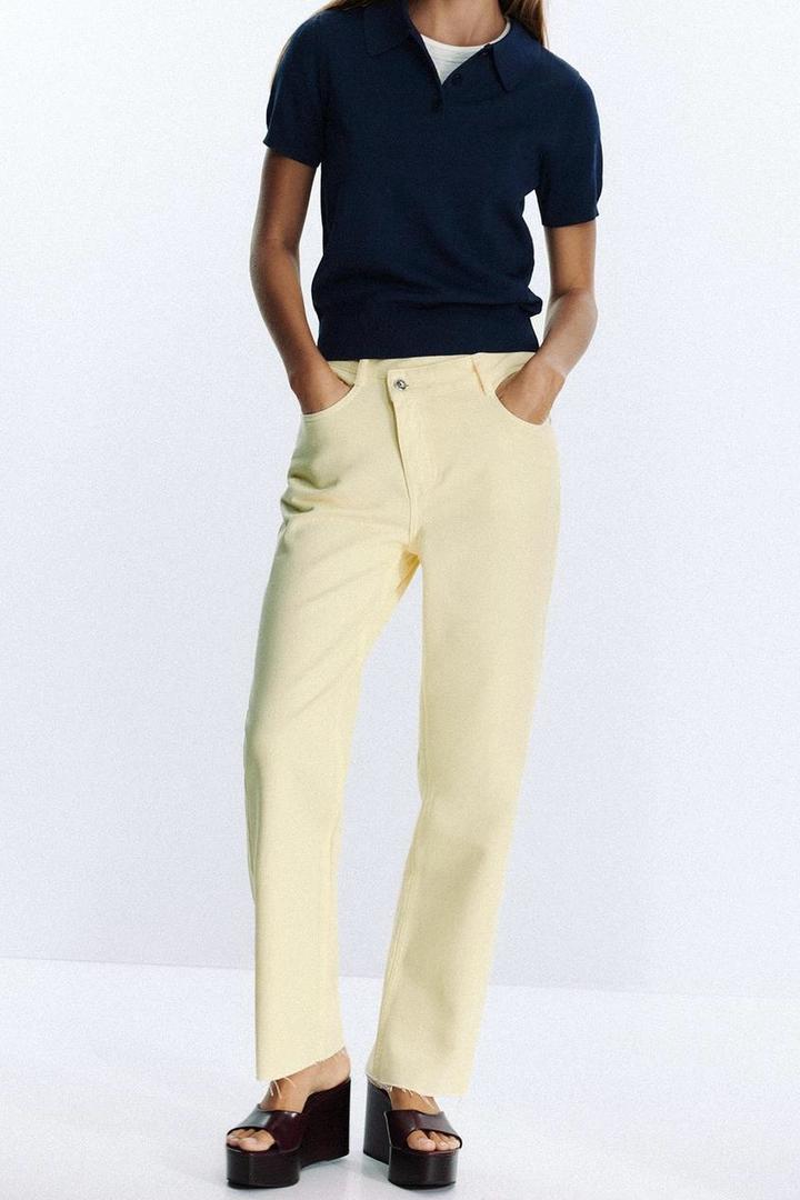 Джинсы Zara с асимметричной застежкой