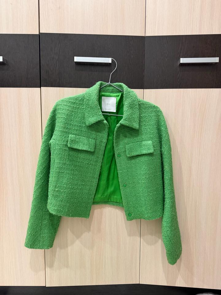 Продам костюм mango