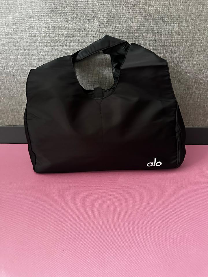 Alo Yoga