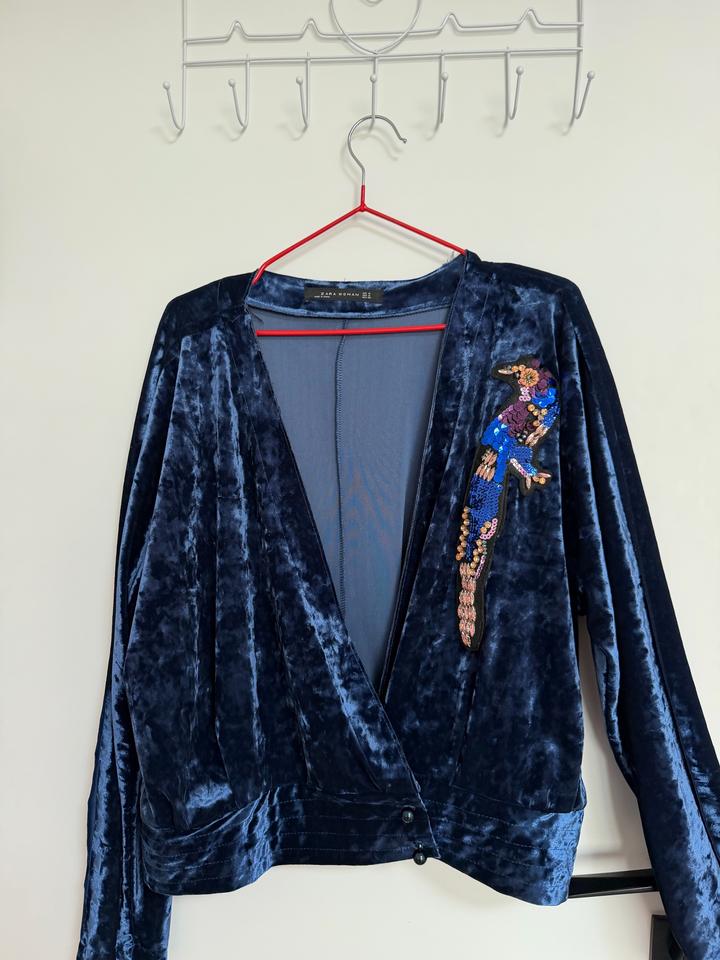 Кофта Zara из велюра