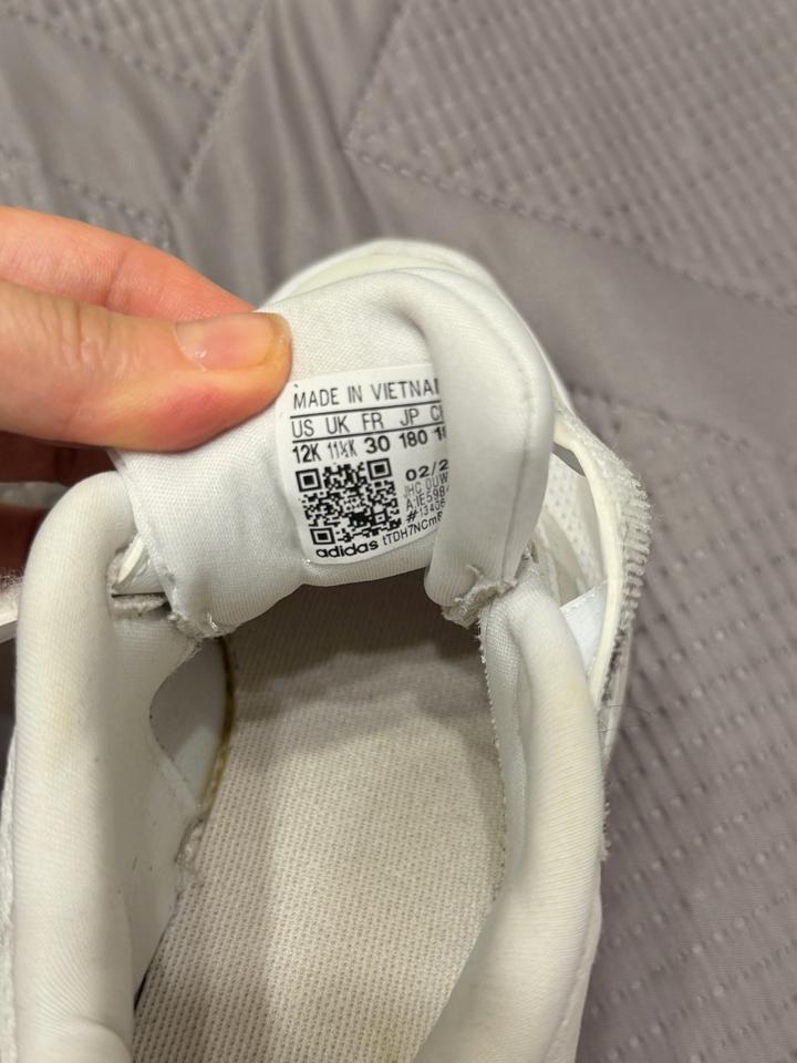Кроссовки детские  adidas