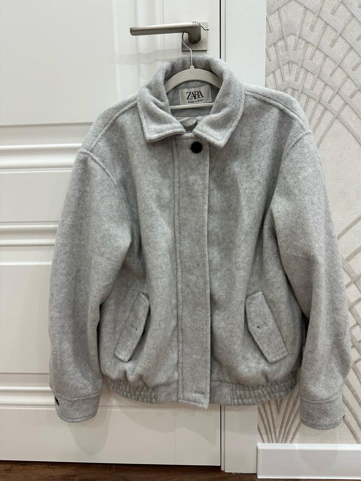 Женский бомбер ZARA
