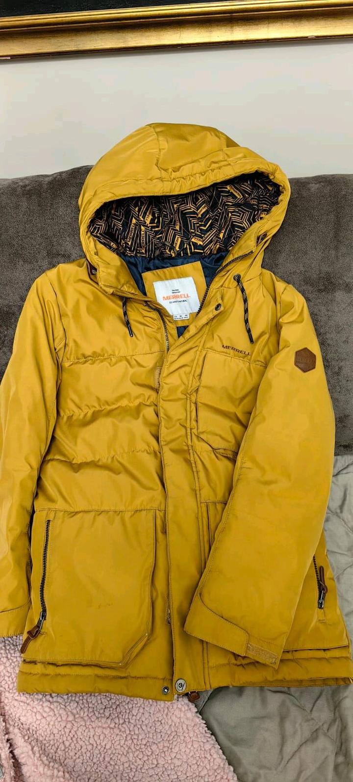 Merrell Пуховик на мальчика. Рост 146 152