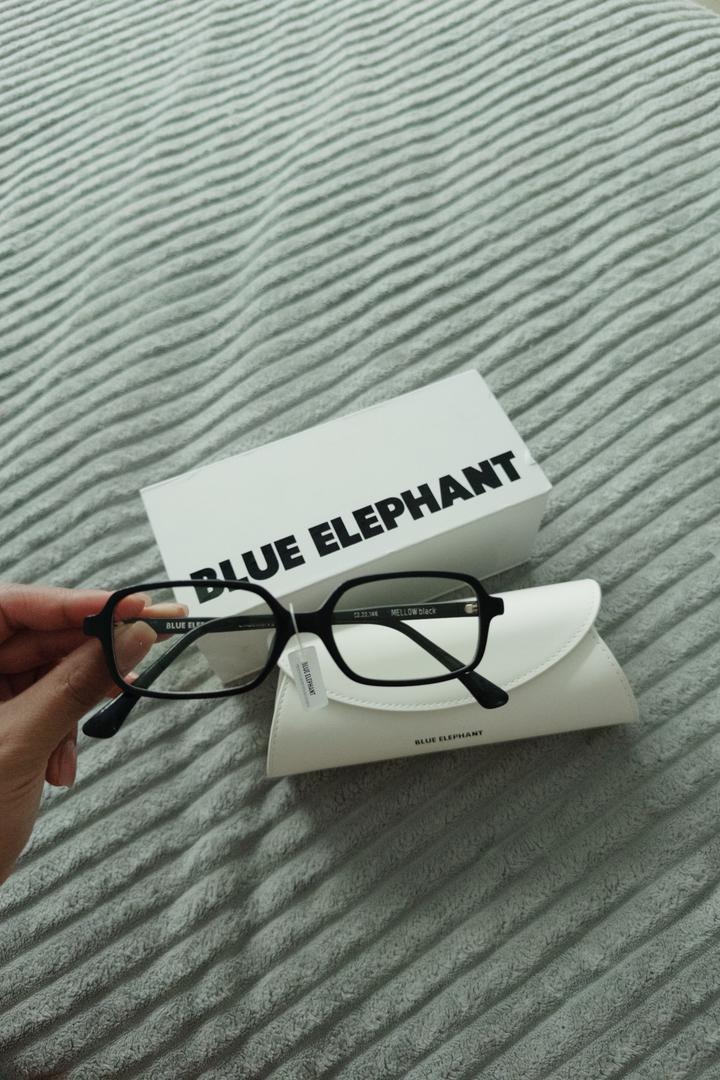 Blue elephant