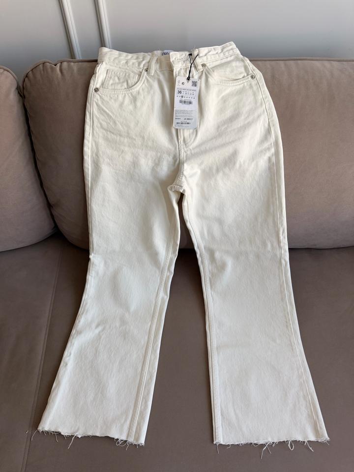 Джинсы Zara