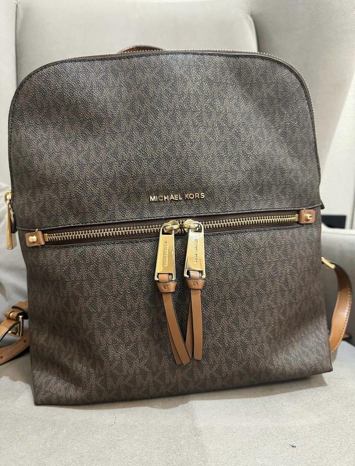 Рюкзак Michael Kors